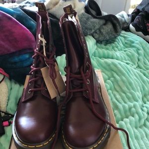 dr martens pascal shiraz